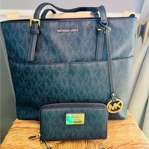 Michael Kors Navy Tote Bag and Wallet Set